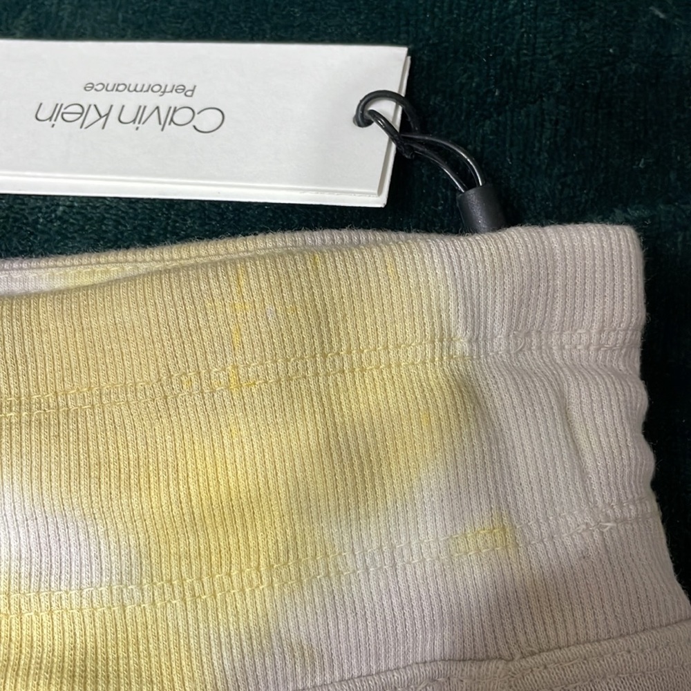 Calvin Klein Performance - Picture 2 of 7